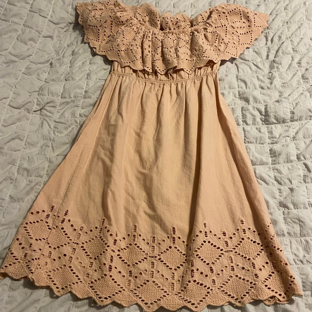 Light pink short cotton dress